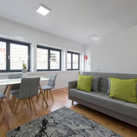 Apartmán Lovelystay - Sunny Downtown Flat W Ac Porto