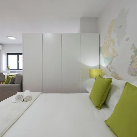 Apartmán Lovelystay - Sunny Downtown Flat W Ac Porto